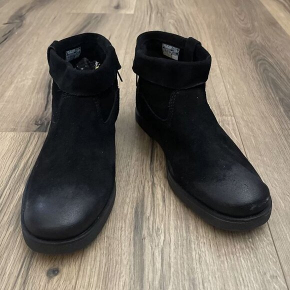 Brand new UGG Women's sz 10 Josefene Cuff Boot Black Suede Zip Pull On Bootie - Picture 5 of 7